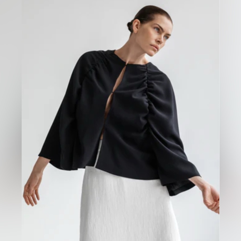 StyleIn Black 3/4 Sleeve Jacket Cape NWT